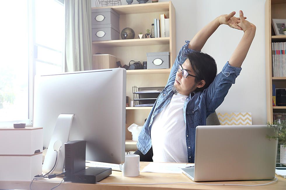 gettyimages-office-stretch.jpg